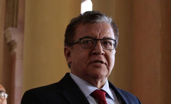 HOY / Piden explicaciones a Nicanor sobre los nuevos contratados en la EBY