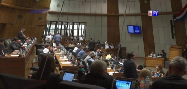Diputados aprueba proyecto de ley de financiamiento político
