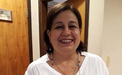 HOY / Petta y Abdo, dos necios que persisten en el error, según senadora