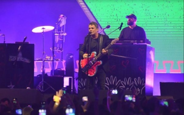 Alejandro Sanz enamora a su público en el SND Arena