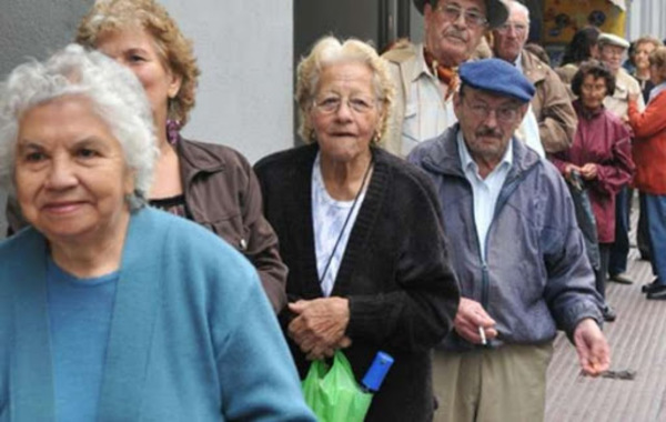 Oposición argentina critica subida de pensiones y la tilda de «discrecional»