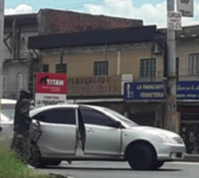 Violento asalto en Mariano Roque Alonso - Paraguay.com