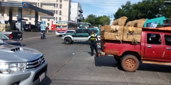 HOY / Apagón, semáforos fuera de  servicio y caos: corte en una  zona clave paralizó el tránsito