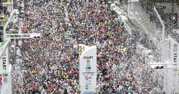 Maratón de Tokio excluye a miles de competidores por el coronavirus