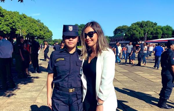 La felicidad de Liliana Alvarez por el logro de su hermana