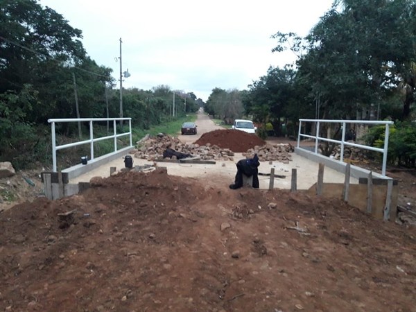 Municipalidad de San Bernardino rehabilita puente que había sido destrozado | Info Caacupe