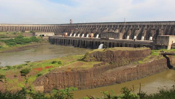 Brasil debe modificar su legislación interna y el tratado si quiere que Itaipú comercialice sin intermediarios, para exgerente de la Andre