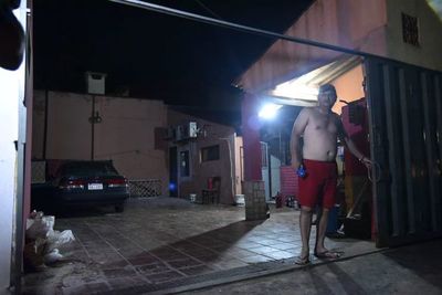 Un hombre sofocó incendio de un aire acondicionado en su domicilio - Nacionales - ABC Color