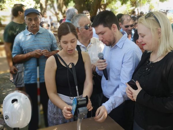 No videntes ya disponen tarjetas electrónicas