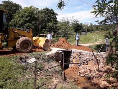 Reparan caminos en Eusebio Ayala | Info Caacupe