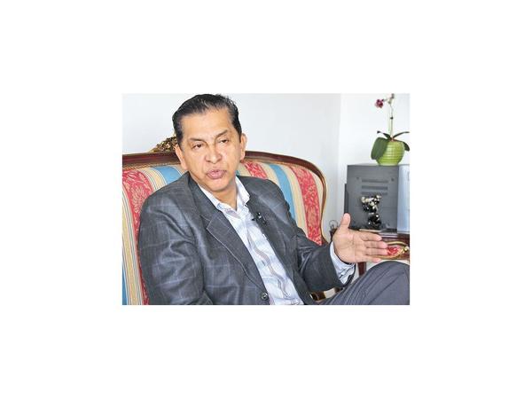 Proponen la cadena perpetua para políticos de Ecuador que roben