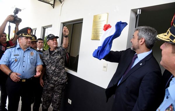 Inauguran obras para el Grupo Lince con Fonacide - Política - ABC Color