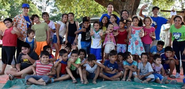 Realizan clausura de proyecto  adolescente - Locales - ABC Color