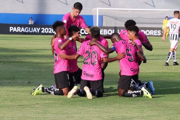 Libertad tropieza ante ecuatorianos