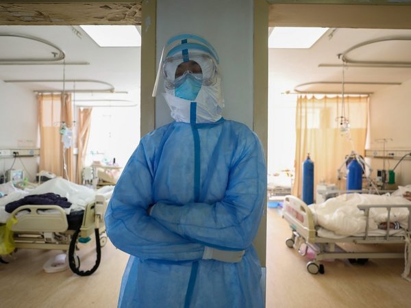 Muere por el coronavirus el director de un hospital de Wuhan