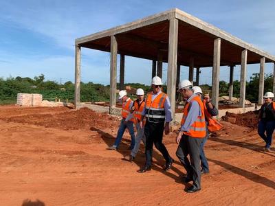 Obras de alcantarillado en San Lorenzo avanzan empleando a más de un centenar de obreros - .::RADIO NACIONAL::.