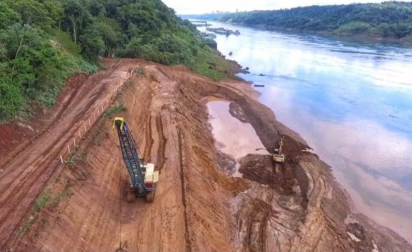Sostenido avance de obras del Puente de la Integración