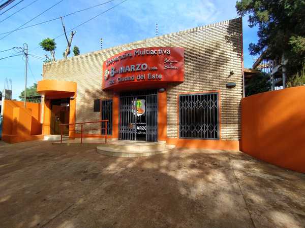 Desconocidos asaltan cooperativa de policías