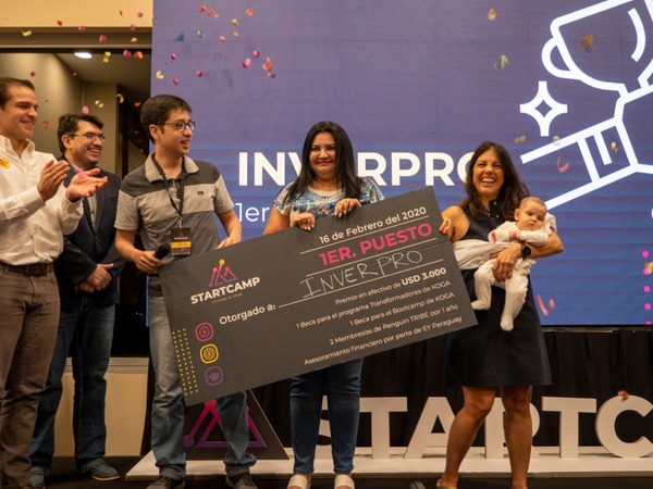 Los ganadores de Startcamp, 1ª edición, recibieron sus premios