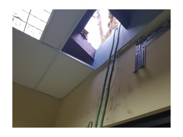 Desconocidos ingresan por el techo para hurtar cooperativa policial