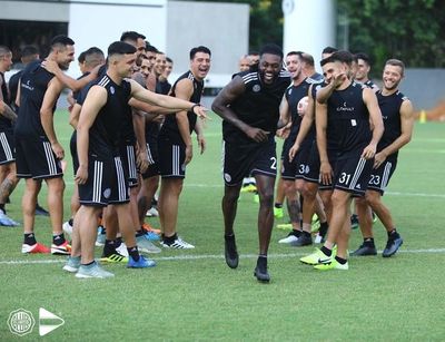 ¿Adebayor debuta contra Cerro? - Olimpia - ABC Color