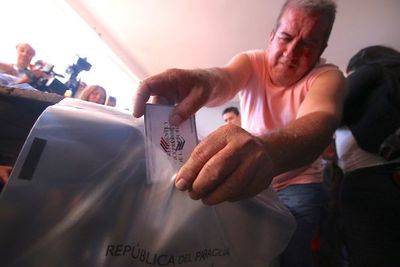 Abdo promulga ley de financiamiento político