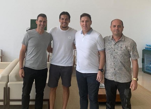 Berizzo visita a Gustavo Gómez en Brasil