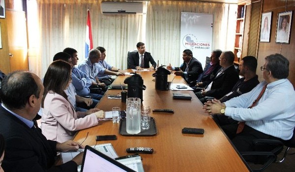 Coronavirus: Ajustan procedimientos de control migratorio en puntos de entrada al país - ADN Paraguayo