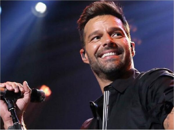 Ricky Martin ayudará a educar menores afectados por sismos en Puerto Rico