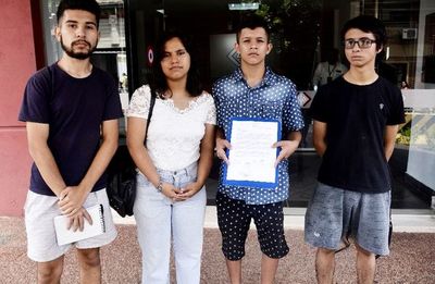 Piden proceso a Petta por declaración falsa - Locales - ABC Color
