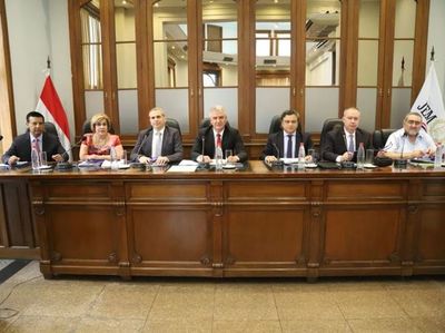 Destituyen a un juez y un fiscal por mal desempeño - Judiciales y Policiales - ABC Color
