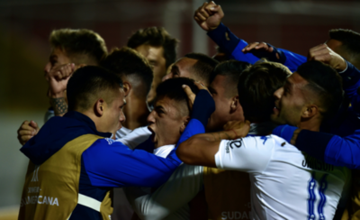 HOY / Un penal agónico clasifica a Vélez a la segunda fase de la Copa Sudamericana