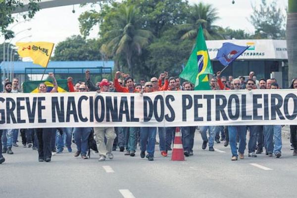 Una masiva huelga en Petrobras agita el fantasma del desabastecimiento | .::Agencia IP::.
