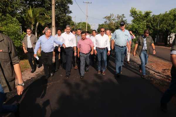 Gobierno inaugura nuevas conexiones viales y viviendas sociales en Central - .::RADIO NACIONAL::.