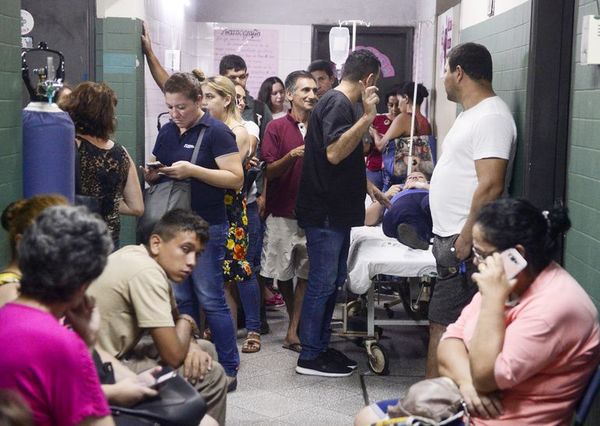 Pacientes deambulan para “visar” sus reposos y Salud recauda G. 10 millones al día - Nacionales - ABC Color