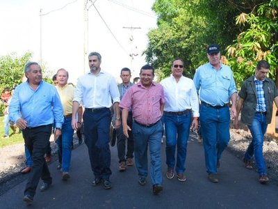 Mario Abdo quiere convertir en productiva a la "burocracia pública parásita"