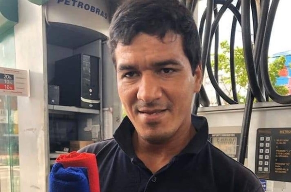 HOY / Policía investiga intento de "adormecer con químico" a mujer al volante, ¿para robar?