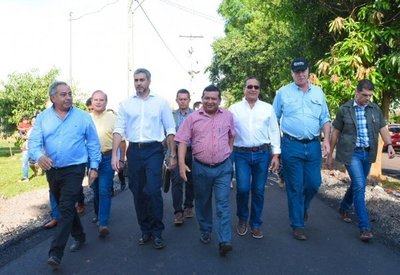 Mario Abdo quiere convertir en productiva a la "burocracia pública parásita"