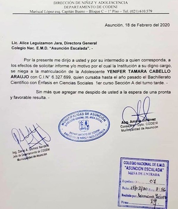 Alumna de colegio asunceno denuncia discriminación