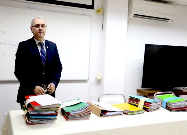 Investigarán a supervisora que solicitó dinero a docente para conservar rubro
