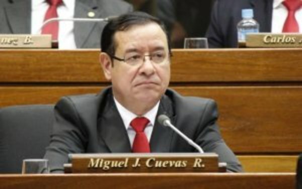 Ratifican prisión preventiva para Miguel Cuevas