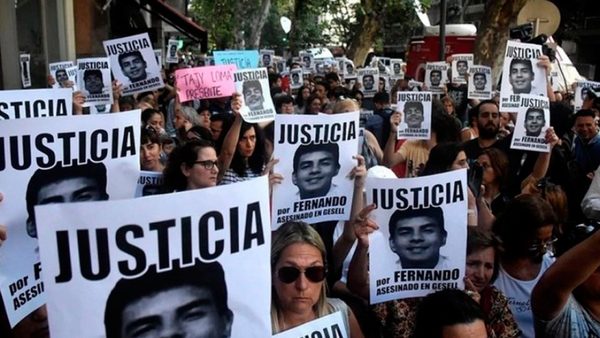 Argentina: miles se movilizaron pidiendo justicia por Fernando Báez