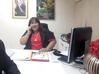 Ministerio de Trabajo apartó a directora que habría presentado títulos falsos