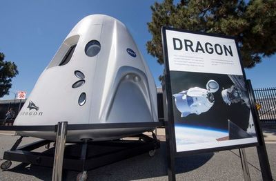 SpaceX anuncia un acuerdo para subir a cuatro turistas a la órbita terrestre - Tecnología - ABC Color