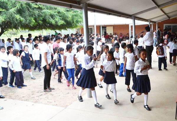 Docentes de la FEP levantan amenaza y iniciarán clases este viernes - Nacionales - ABC Color