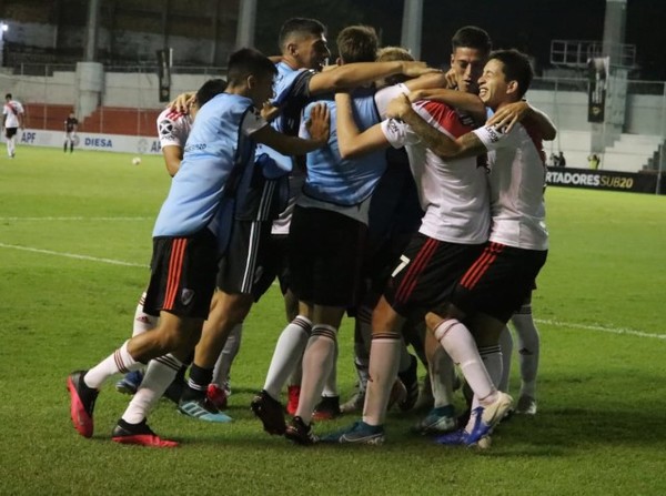 River Plate pasó a la semifinal - APF