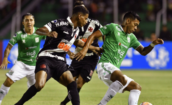 HOY / Vasco da Gama avanza tras igualar sin goles con Oriente Petrolero