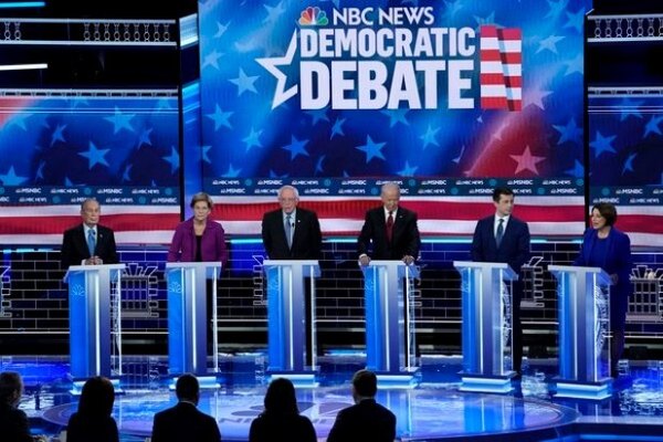 Bloomberg bajo fuego cruzado en virulento debate demócrata | .::Agencia IP::.