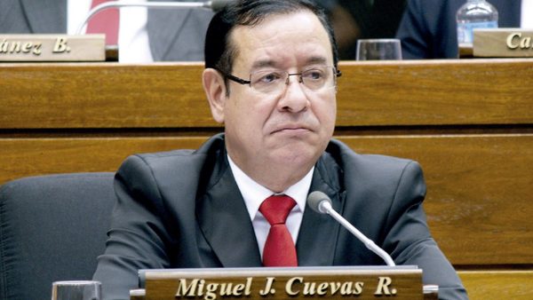 Cuevas, experto en evadir la prisión