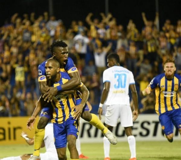 Luqueño sella la clasificación a segunda fase de la Copa Sudamericana